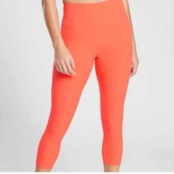Athleta Ultimate Dobby Mesh Capri High Rise Small - Picture 1 of 10